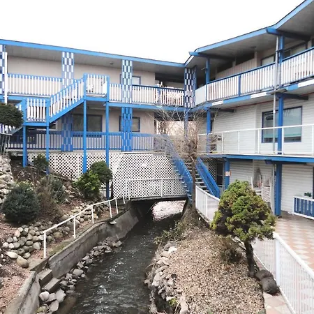 Blue Stream Motel-2